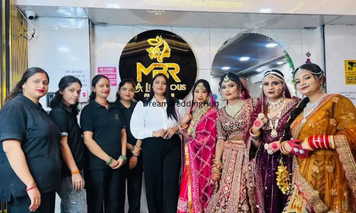 MBR A Luxurious Family Salon & Academy